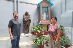 Discover-Kolkata-in-3-Days-Guests-at-the-Mother-House