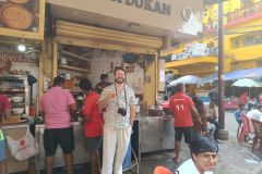Full-Day-Kolkata-City-Tours-Guest-having-Local-Tea