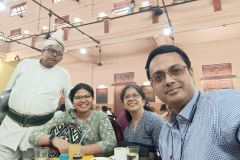 Full-Day-Kolkata-Tour-Guest-at-the-Indian-Coffee-House