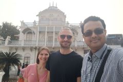 Kolkata-City-Tour-Guests-at-the-Jain-Temple