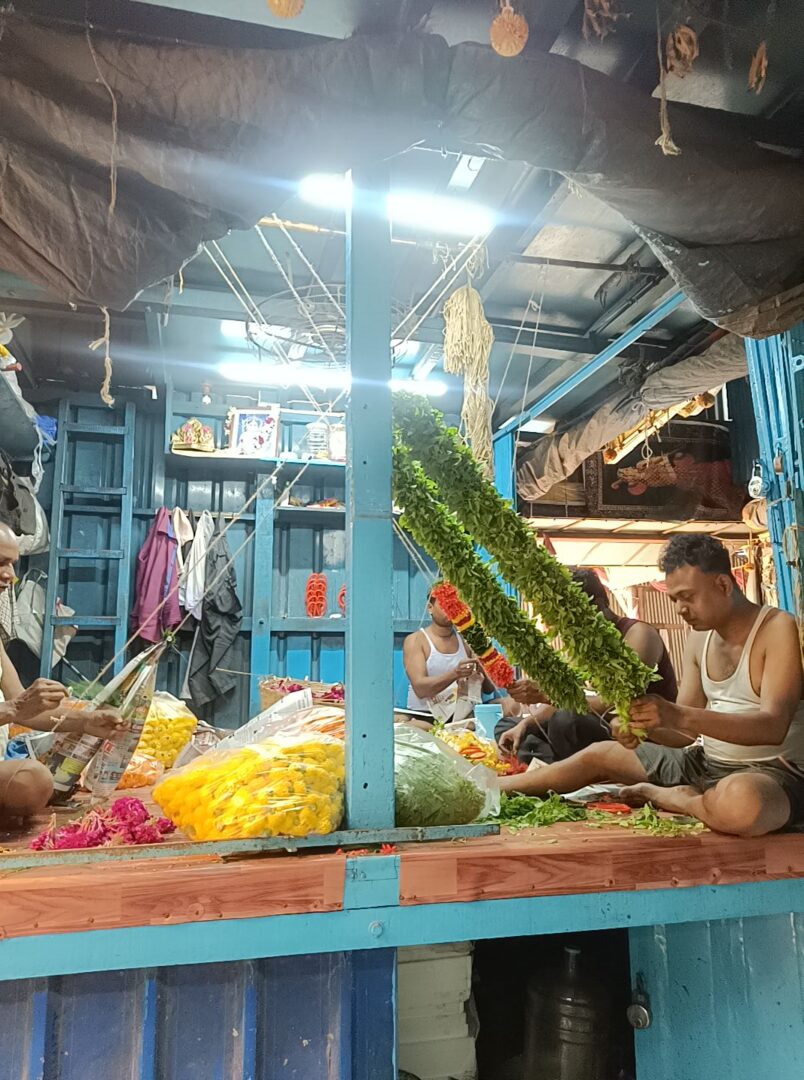 Mallick-Ghat-Flower-Market